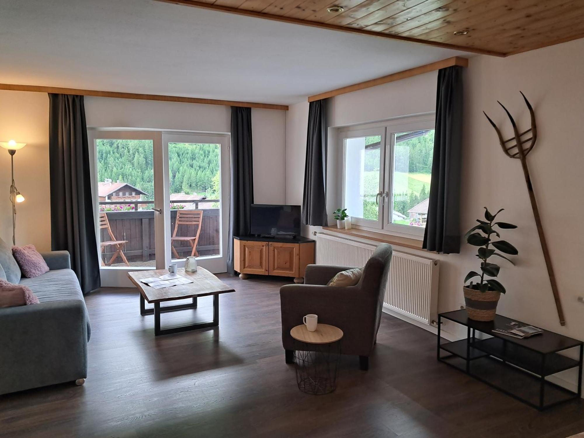 Ferienhaus Enzian Прегратен Номер фото