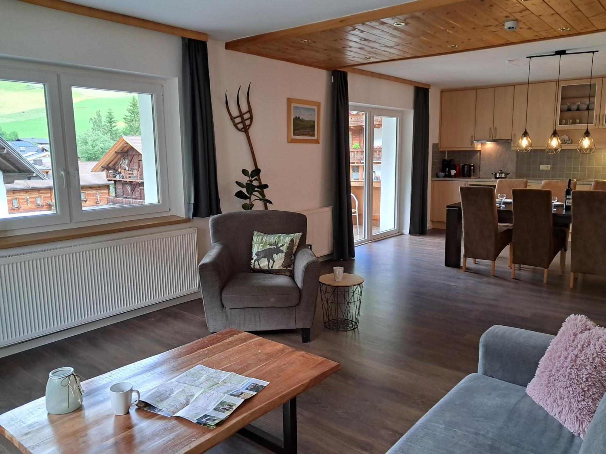 Ferienhaus Enzian Прегратен Номер фото
